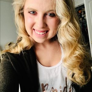 Meet your Posher, Shelby